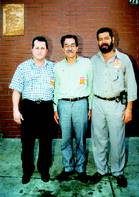 Silvan (&agrave; esquerda), presidente do Sind. Qu&iacute;micos e Jos&eacute; Pereira dos Santos (&agrave; direita), presidente do Sind. Metal&uacute;rgicos ap&oacute;iam Piet&aacute; (no centro)