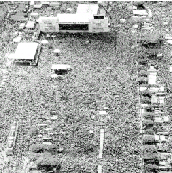 For�a Sindical reuniu 900 mil pessoas em festa-com�cio realizada no dia 1� de maio na zona norte de S�o Paulo.