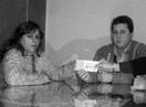 ...recebe o cheque de complementa��o